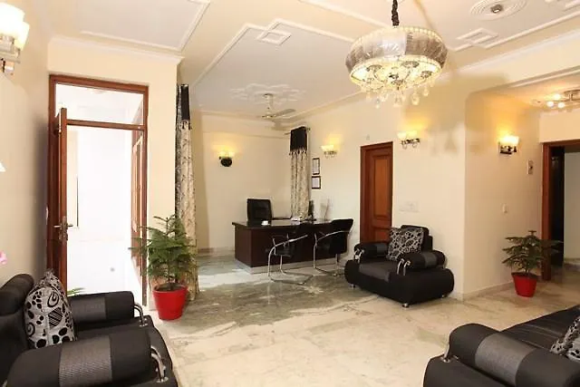 Le-Eden Bed & Breakfast Gurgaon India